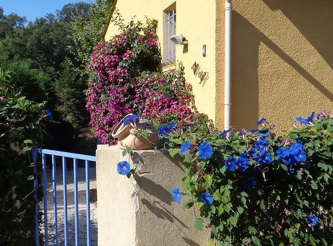 Petra Luna 생트막시메